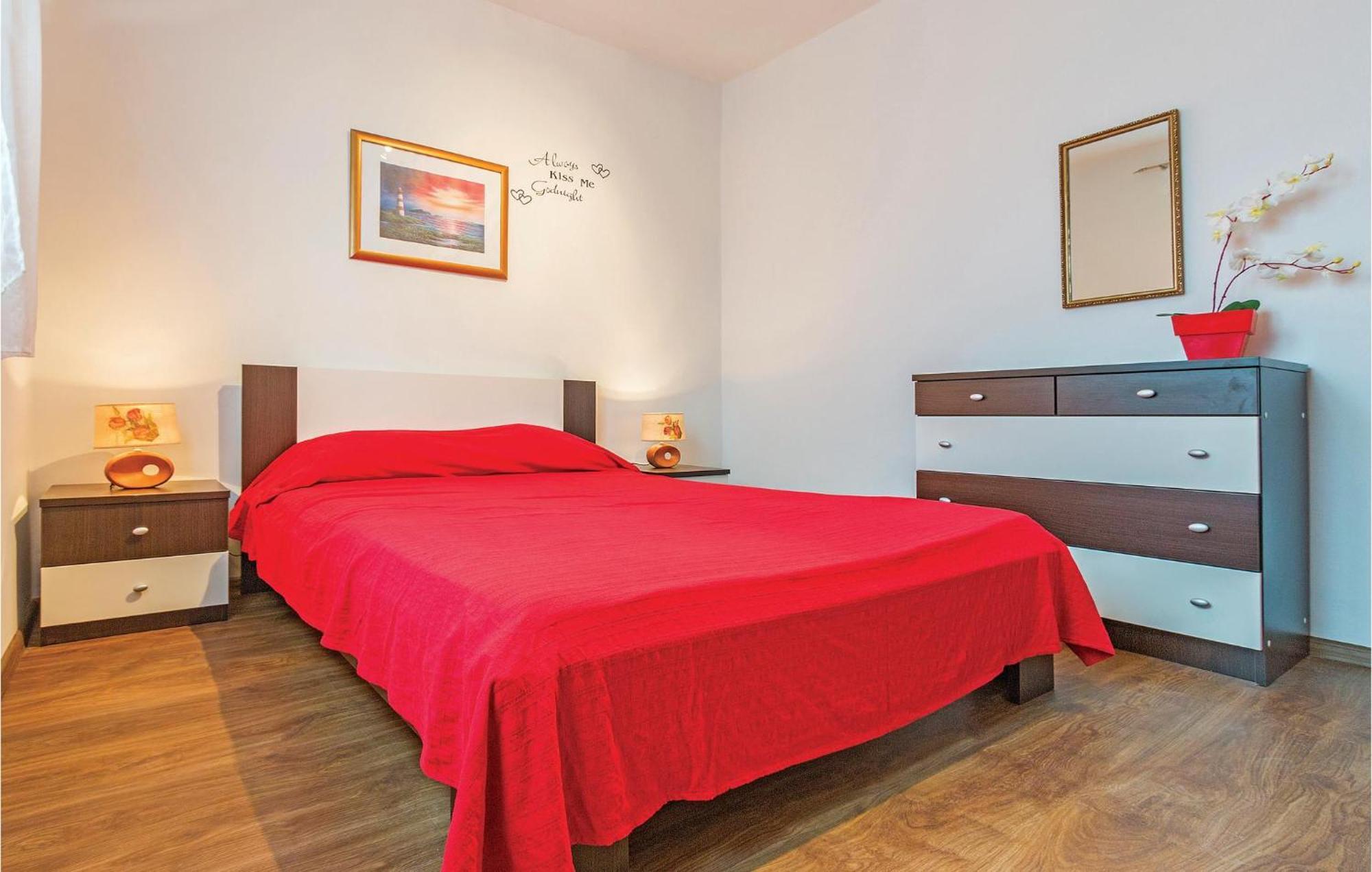 2 Bedroom Beautiful In Sikici